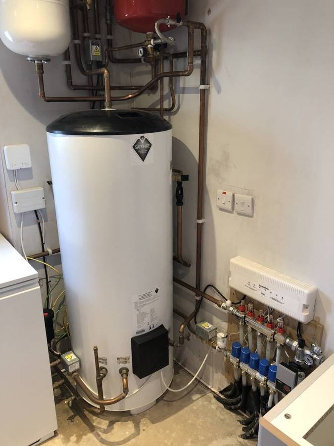 Sapphire unvented cylinder & UFH manifold